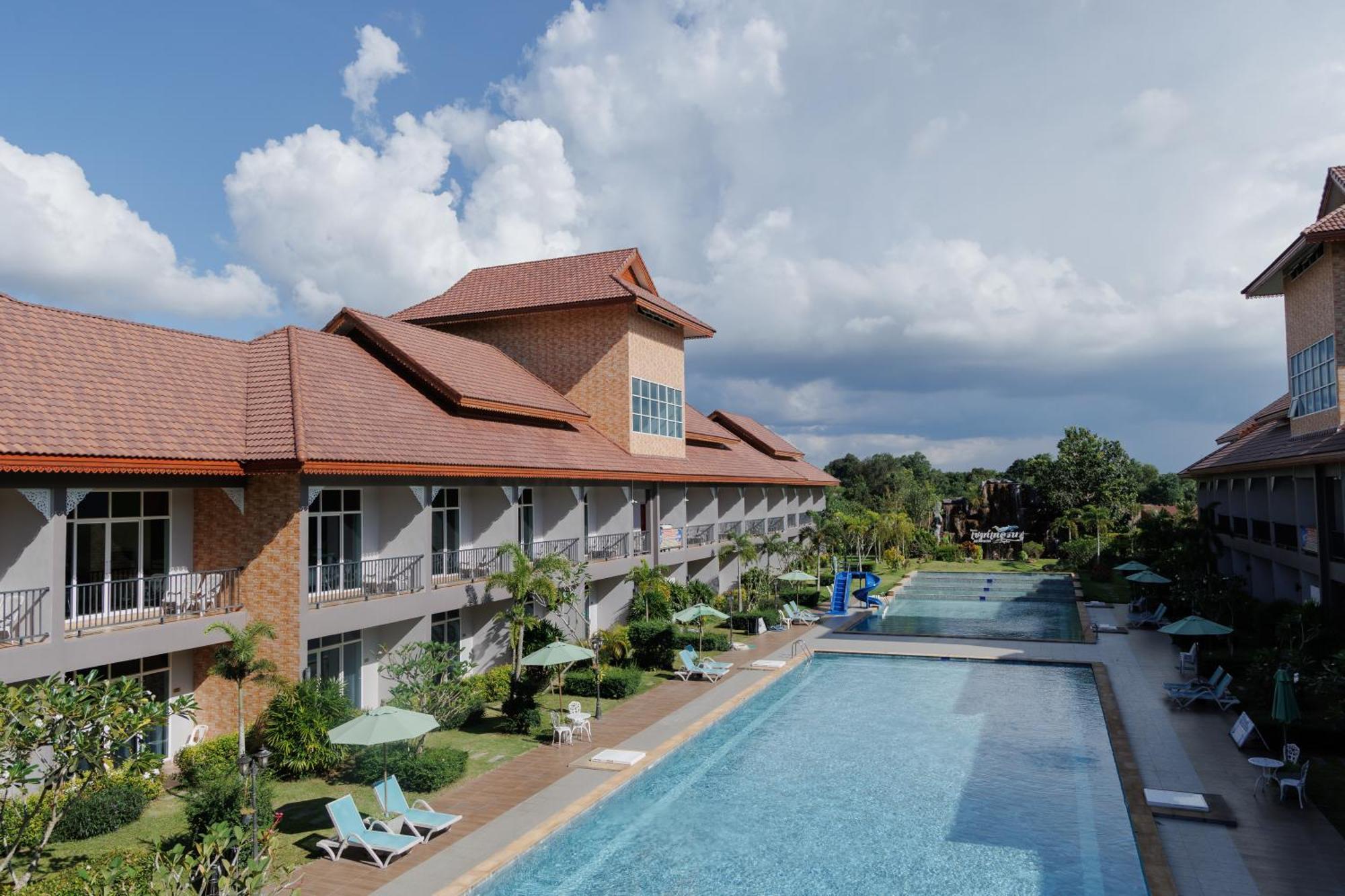 Southern Airport Hatyai Hat Yai Exterior photo